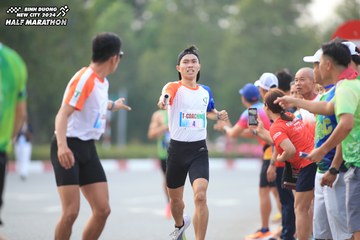 BINH DUONG NEW CITY HALF MARATHON 2024 - Ảnh #1736570