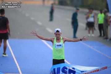 BINH DUONG NEW CITY HALF MARATHON 2024 - Ảnh #1738627