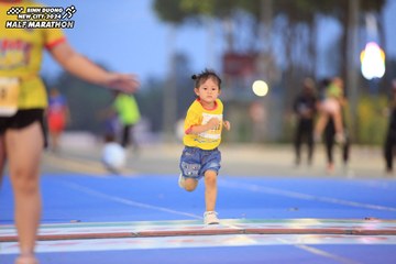BINH DUONG NEW CITY HALF MARATHON 2024 - Ảnh #1728642