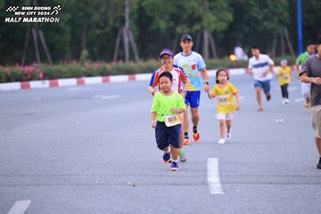BINH DUONG NEW CITY HALF MARATHON 2024 - Ảnh #1726978
