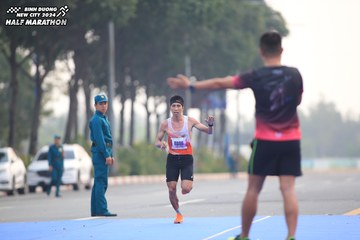 BINH DUONG NEW CITY HALF MARATHON 2024 - Ảnh #1738469