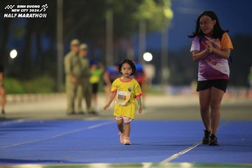 BINH DUONG NEW CITY HALF MARATHON 2024 - Ảnh #1728778