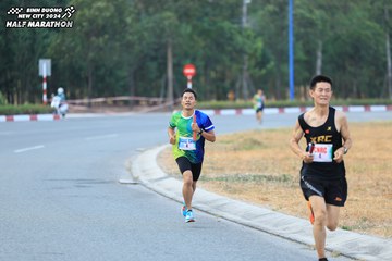 BINH DUONG NEW CITY HALF MARATHON 2024 - Ảnh #1735238