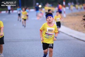 BINH DUONG NEW CITY HALF MARATHON 2024 - Ảnh #1726789