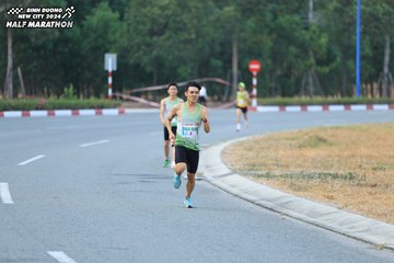BINH DUONG NEW CITY HALF MARATHON 2024 - Ảnh #1734892