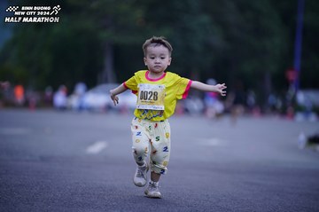 BINH DUONG NEW CITY HALF MARATHON 2024 - Ảnh #1724876