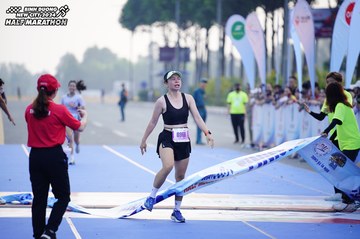 BINH DUONG NEW CITY HALF MARATHON 2024 - Ảnh #1772312
