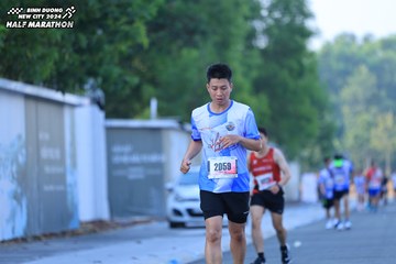 BINH DUONG NEW CITY HALF MARATHON 2024 - Ảnh #1765839