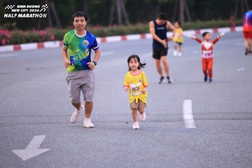 BINH DUONG NEW CITY HALF MARATHON 2024 - Ảnh #1727118