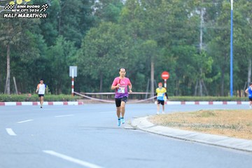 BINH DUONG NEW CITY HALF MARATHON 2024 - Ảnh #1735725