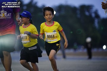 BINH DUONG NEW CITY HALF MARATHON 2024 - Ảnh #1725992