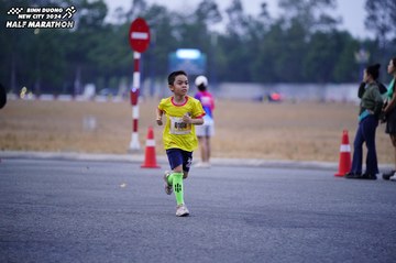 BINH DUONG NEW CITY HALF MARATHON 2024 - Ảnh #1725080