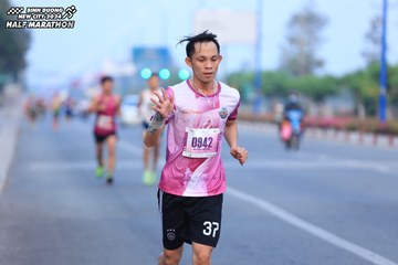 BINH DUONG NEW CITY HALF MARATHON 2024 - Ảnh #1766444