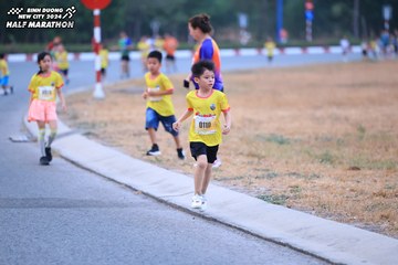 BINH DUONG NEW CITY HALF MARATHON 2024 - Ảnh #1726454