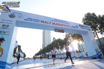 BINH DUONG NEW CITY HALF MARATHON 2024 - Ảnh #1820053