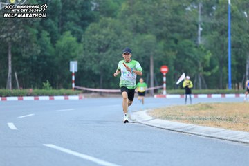 BINH DUONG NEW CITY HALF MARATHON 2024 - Ảnh #1735846