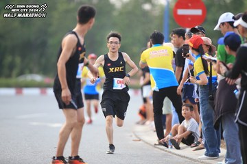 BINH DUONG NEW CITY HALF MARATHON 2024 - Ảnh #1736473