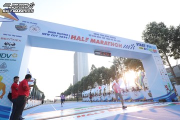 BINH DUONG NEW CITY HALF MARATHON 2024 - Ảnh #1819460