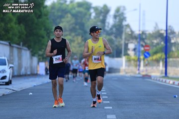 BINH DUONG NEW CITY HALF MARATHON 2024 - Ảnh #1763542