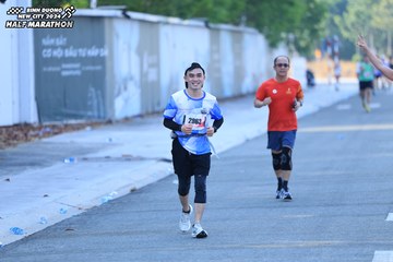 BINH DUONG NEW CITY HALF MARATHON 2024 - Ảnh #1771141