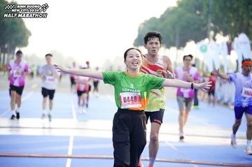 BINH DUONG NEW CITY HALF MARATHON 2024 - Ảnh #1762800