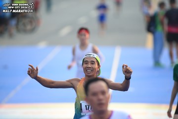 BINH DUONG NEW CITY HALF MARATHON 2024 - Ảnh #1739997