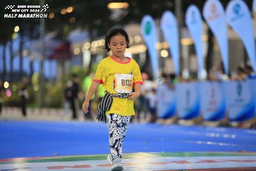 BINH DUONG NEW CITY HALF MARATHON 2024 - Ảnh #1727691