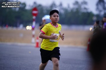 BINH DUONG NEW CITY HALF MARATHON 2024 - Ảnh #1725145