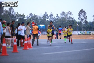 BINH DUONG NEW CITY HALF MARATHON 2024 - Ảnh #1727992