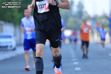 BINH DUONG NEW CITY HALF MARATHON 2024 - Ảnh #1765334