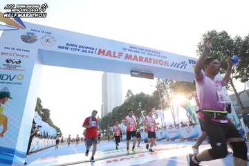 BINH DUONG NEW CITY HALF MARATHON 2024 - Ảnh #1820378