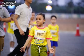 BINH DUONG NEW CITY HALF MARATHON 2024 - Ảnh #1725796