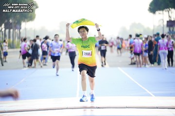 BINH DUONG NEW CITY HALF MARATHON 2024 - Ảnh #1760497