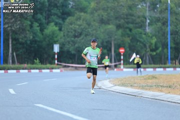 BINH DUONG NEW CITY HALF MARATHON 2024 - Ảnh #1735847