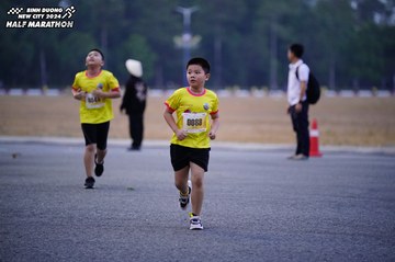 BINH DUONG NEW CITY HALF MARATHON 2024 - Ảnh #1725162