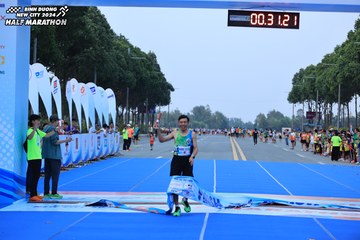 BINH DUONG NEW CITY HALF MARATHON 2024 - Ảnh #1737157