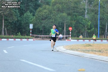 BINH DUONG NEW CITY HALF MARATHON 2024 - Ảnh #1735494