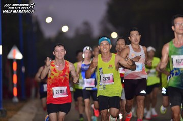 BINH DUONG NEW CITY HALF MARATHON 2024 - Ảnh #1755830