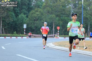 BINH DUONG NEW CITY HALF MARATHON 2024 - Ảnh #1735760