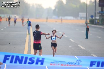 BINH DUONG NEW CITY HALF MARATHON 2024 - Ảnh #1739132