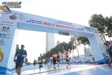 BINH DUONG NEW CITY HALF MARATHON 2024 - Ảnh #1821429