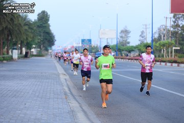 BINH DUONG NEW CITY HALF MARATHON 2024 - Ảnh #1771193