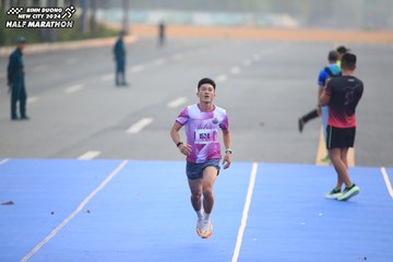 BINH DUONG NEW CITY HALF MARATHON 2024 - Ảnh #1738947