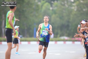 BINH DUONG NEW CITY HALF MARATHON 2024 - Ảnh #1736576
