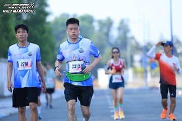 BINH DUONG NEW CITY HALF MARATHON 2024 - Ảnh #1768399