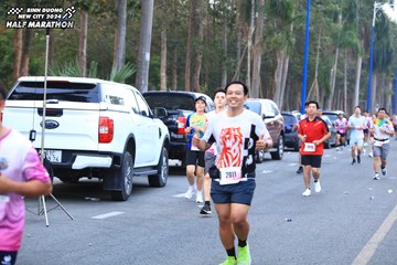BINH DUONG NEW CITY HALF MARATHON 2024 - Ảnh #1750349
