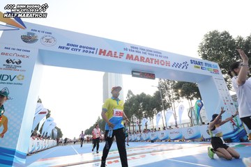BINH DUONG NEW CITY HALF MARATHON 2024 - Ảnh #1821559