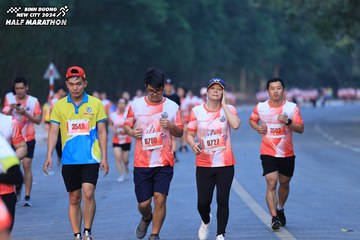 BINH DUONG NEW CITY HALF MARATHON 2024 - Ảnh #1750897
