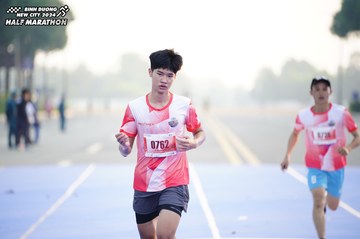BINH DUONG NEW CITY HALF MARATHON 2024 - Ảnh #1756808