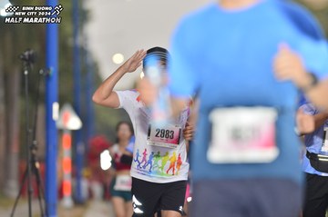 BINH DUONG NEW CITY HALF MARATHON 2024 - Ảnh #1741444